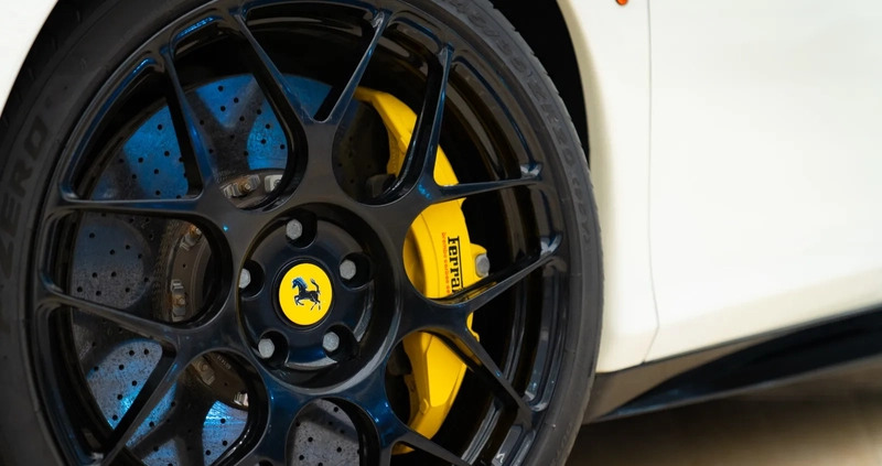 Ferrari 458 Italia cena 148000 przebieg: 19000, rok produkcji 2012 z Kraków małe 137